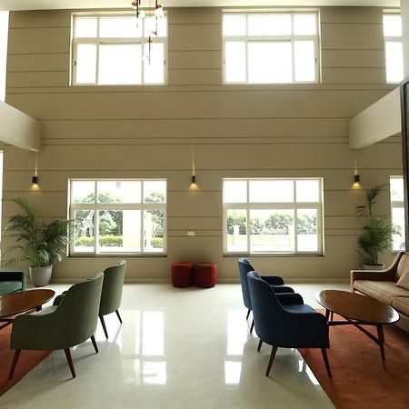 Studio Apartment By La Valentino Near Expo Mart Greater Noida Exteriör bild