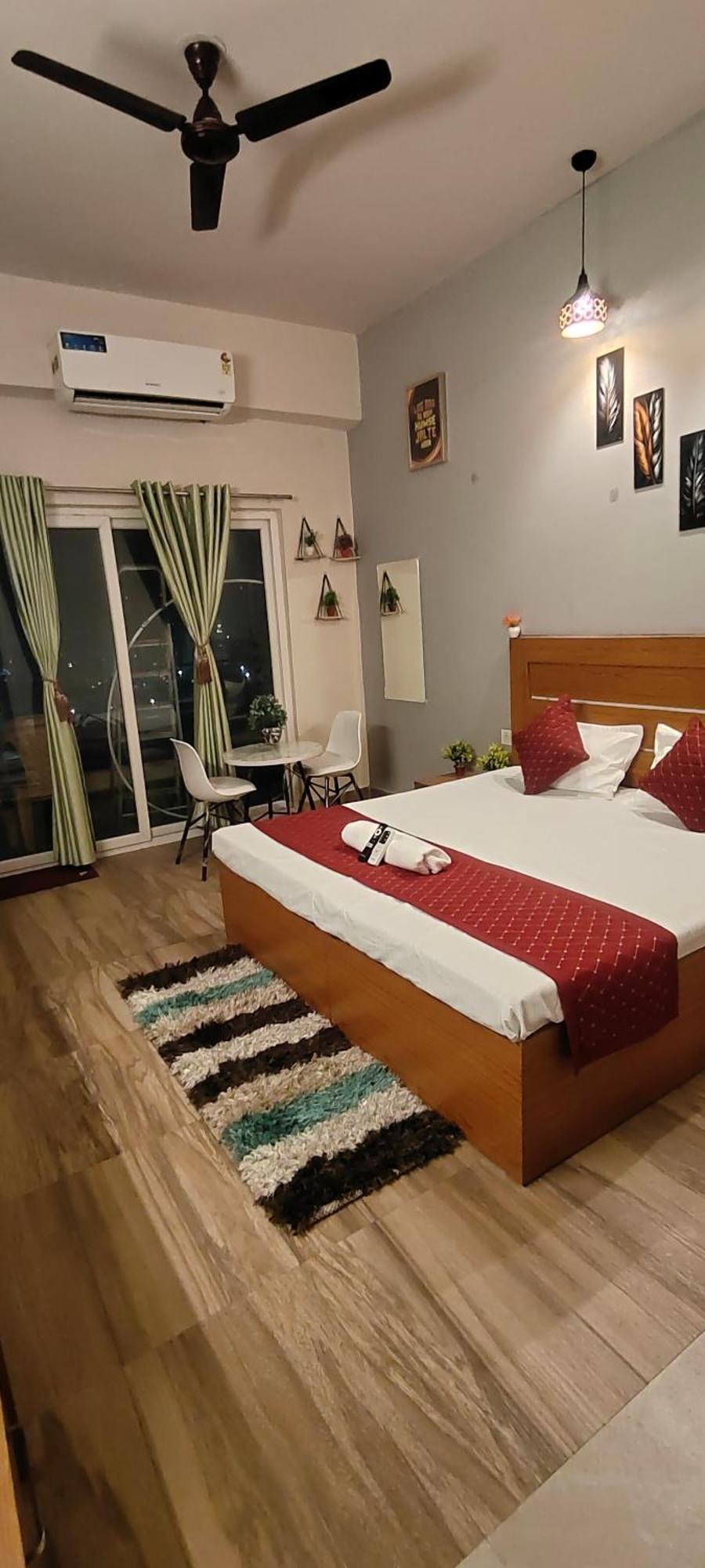Studio Apartment By La Valentino Near Expo Mart Greater Noida Exteriör bild