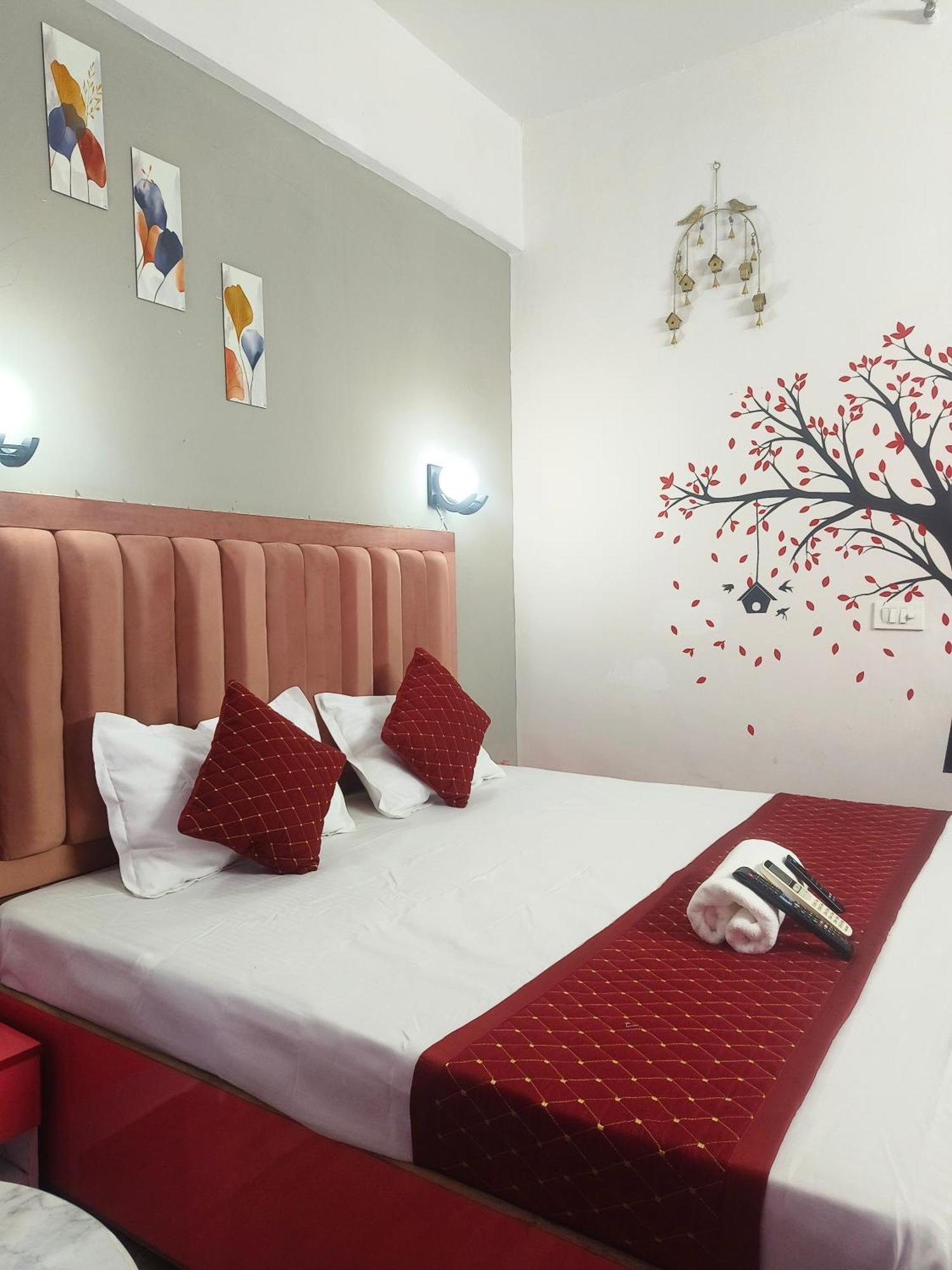 Studio Apartment By La Valentino Near Expo Mart Greater Noida Exteriör bild