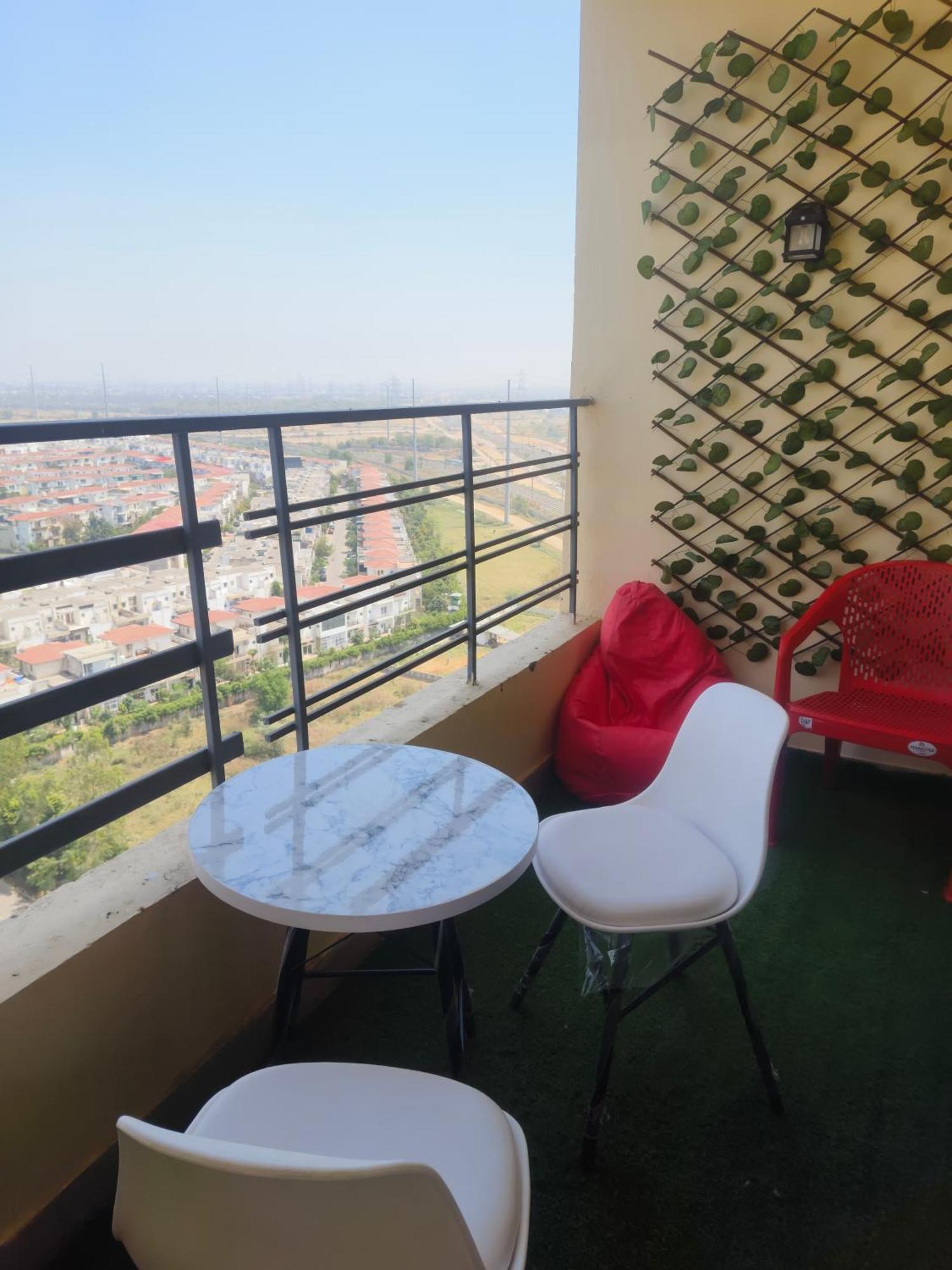Studio Apartment By La Valentino Near Expo Mart Greater Noida Exteriör bild