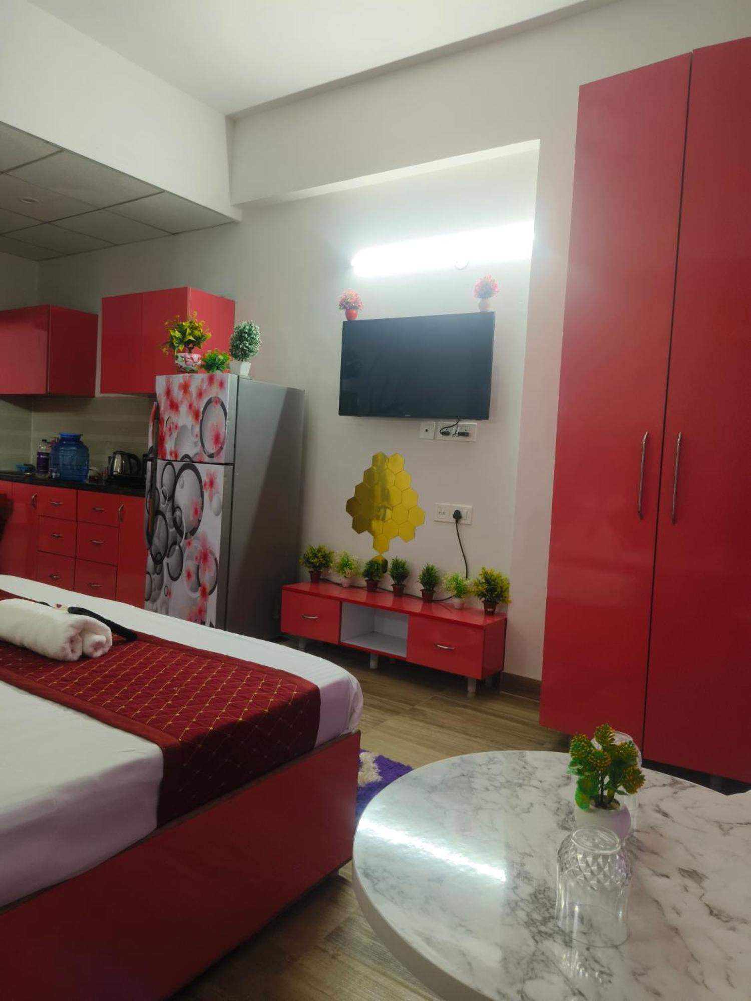 Studio Apartment By La Valentino Near Expo Mart Greater Noida Exteriör bild
